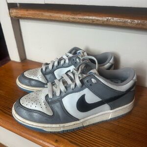 Kids Nike Dunks Low Cool Gray, blue and White Sneakers size 6Y